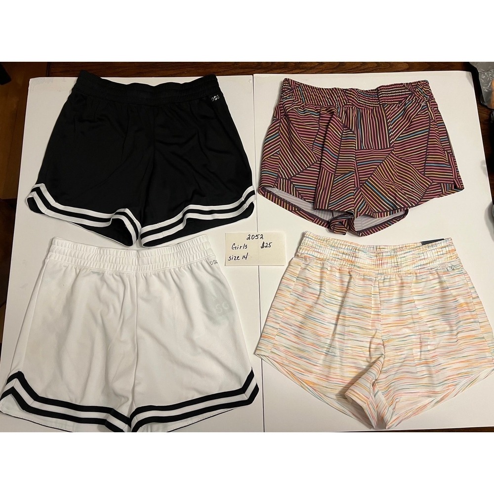Girls‎ size 14 shorts (2052)